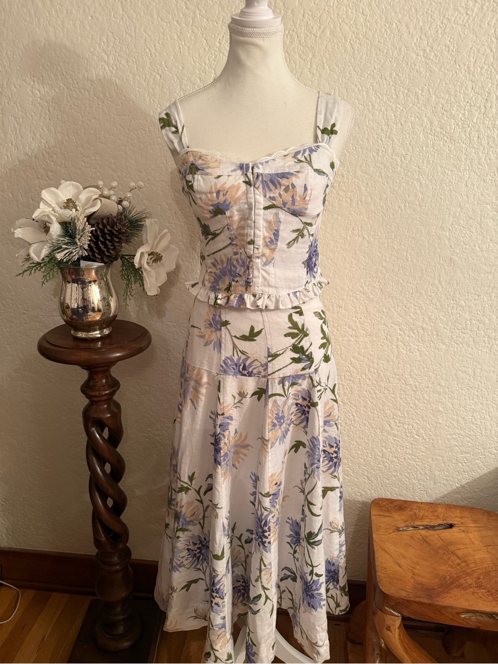 Reformation Anatolia Corset Tank & A-Line Midi Skirt linen Set white floral sz 4 - Picture 12 of 16